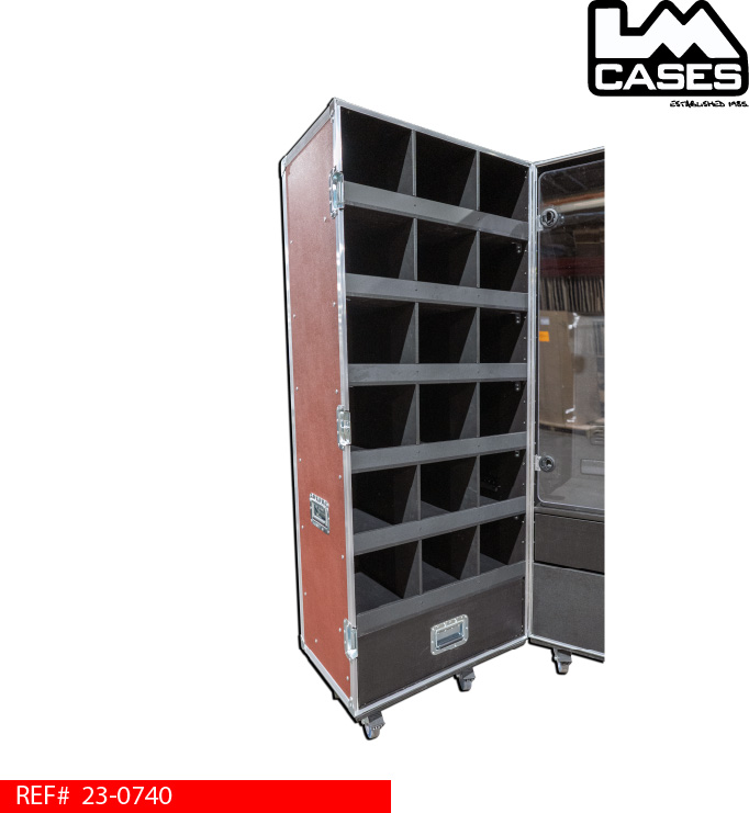 18_cubby_compartments_for_coaches_trunk.jpg