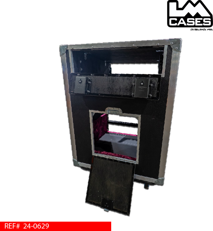ampeg_pf115he_case_with_integrated_rack_section.jpg