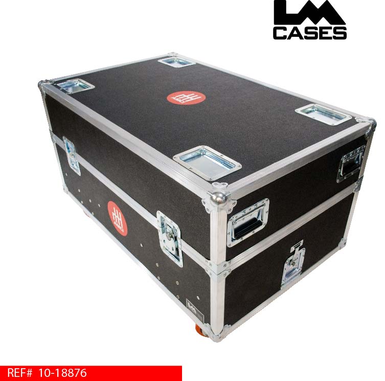 custom-60-capacity-ipad-flight-case-1-lm-cases.jpg