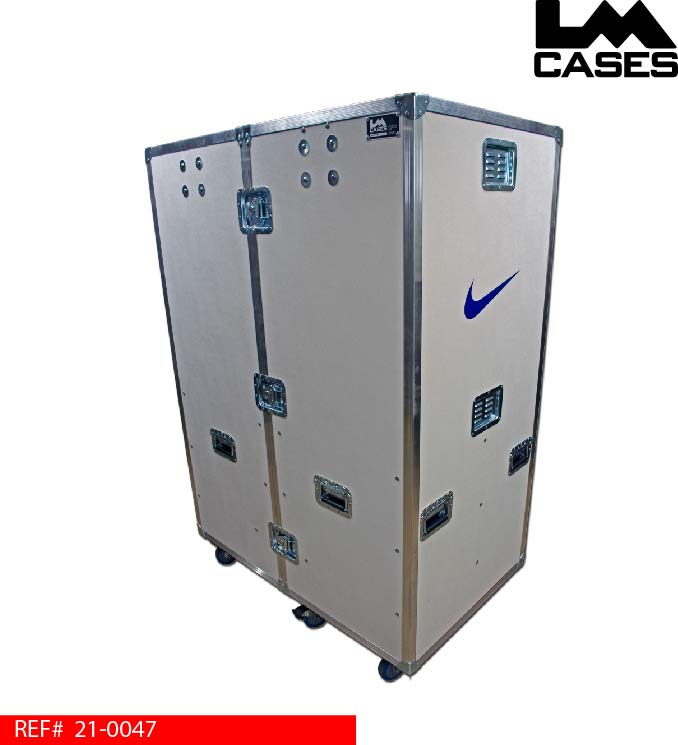 custom-coaches-trunk.jpg