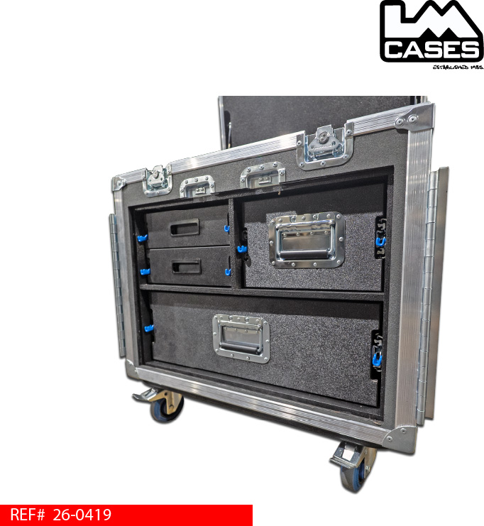 custom_trunk_with_drawers_for_athletic_trainer.jpg