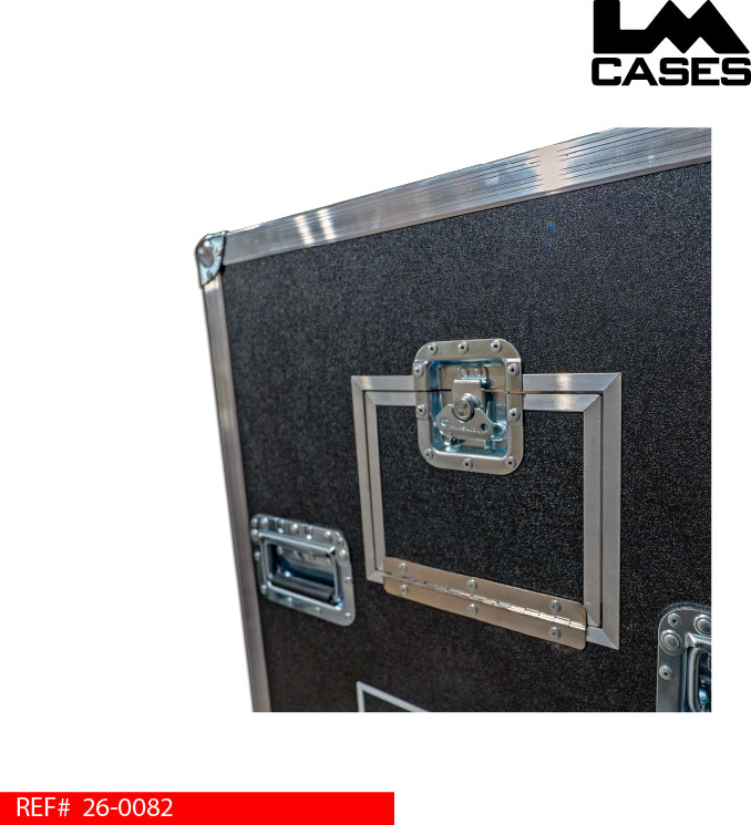 live_in_case_for_ampeg_svt410hlf_with_trap_door_over_input_jack_panel.jpg