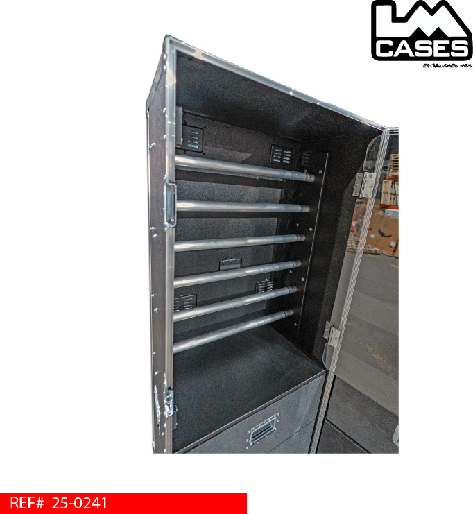 lm_cases_shoulder_pad_trunk.jpg