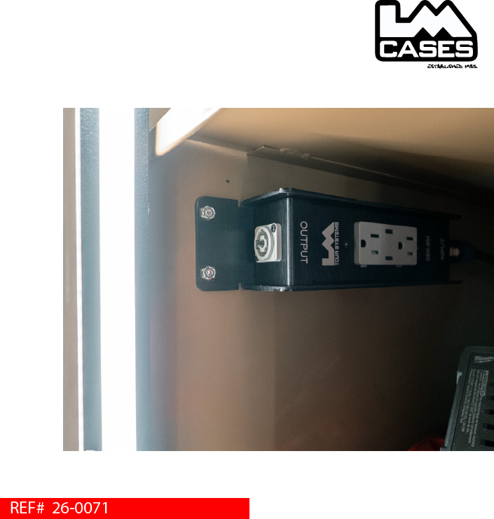 lm_tour_systems_dsk-sm_power_box_for_touring_set_carp_case.jpg