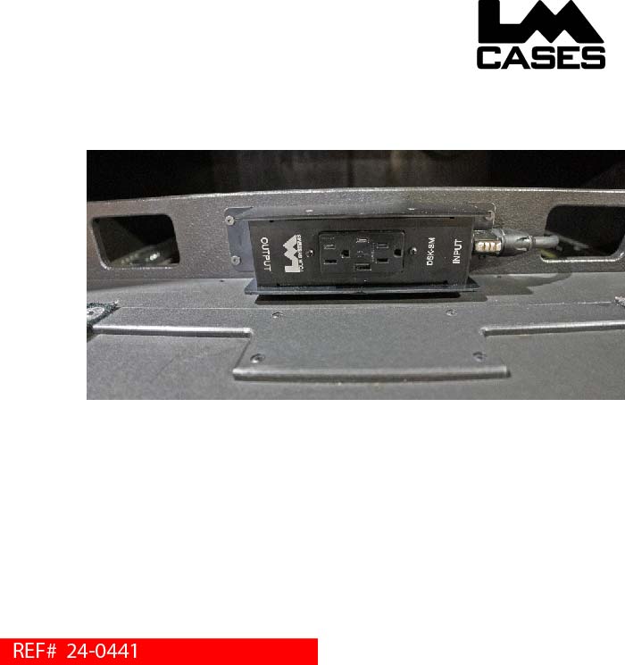 lm_tour_systems_dsk_sm_power_outlet.jpg