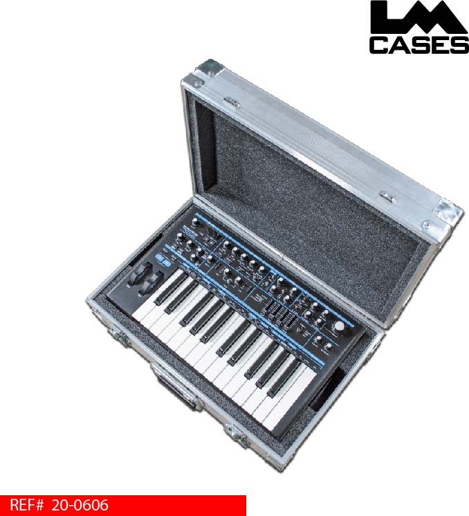 novation-bass-station-ii-road-case.jpg