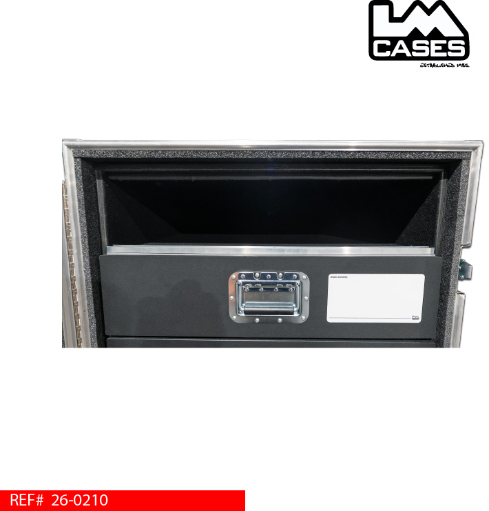 open_storage_compartment_for_workbox.jpg