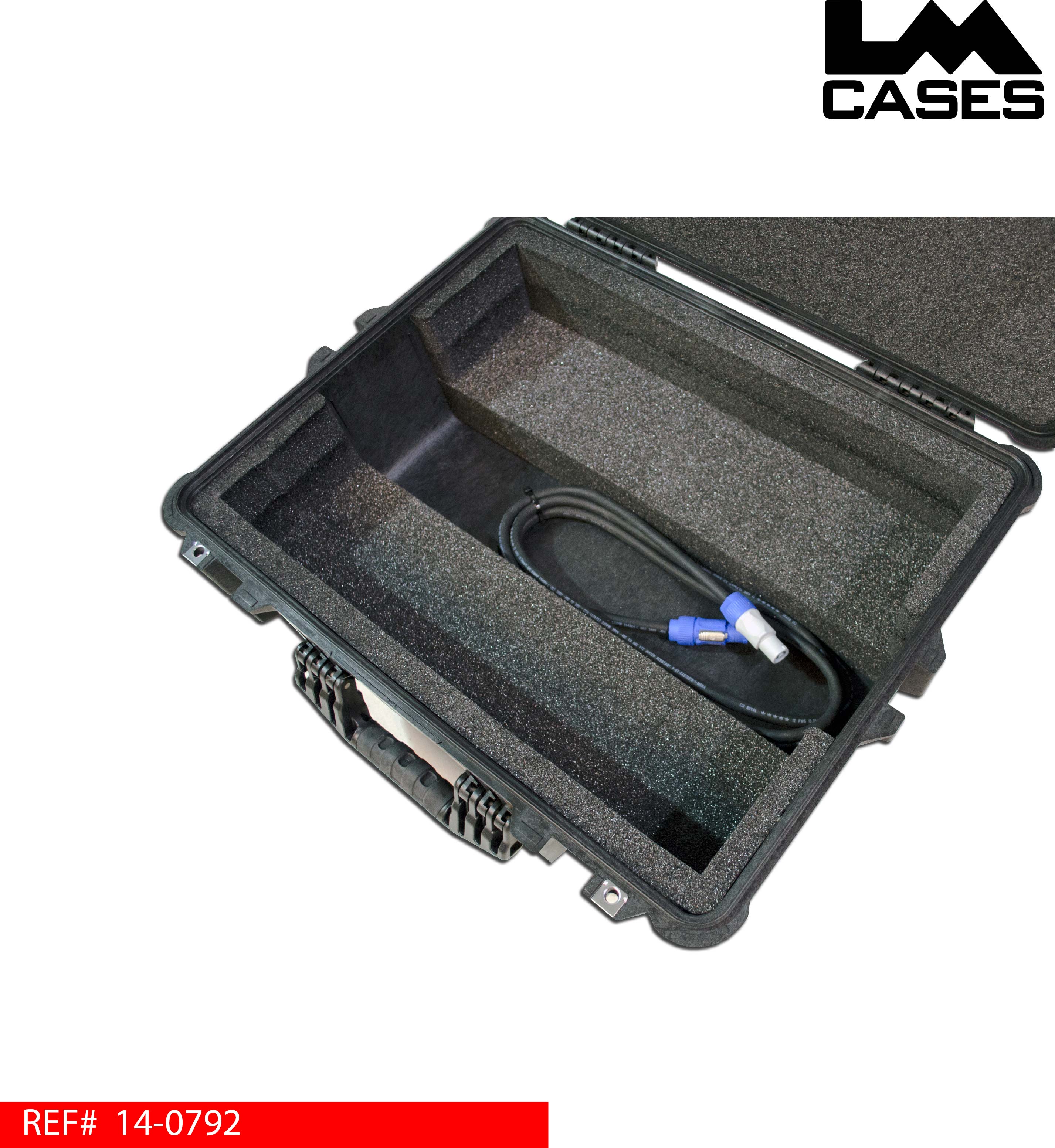 pelican_1600_case_accessory_compartment.jpg