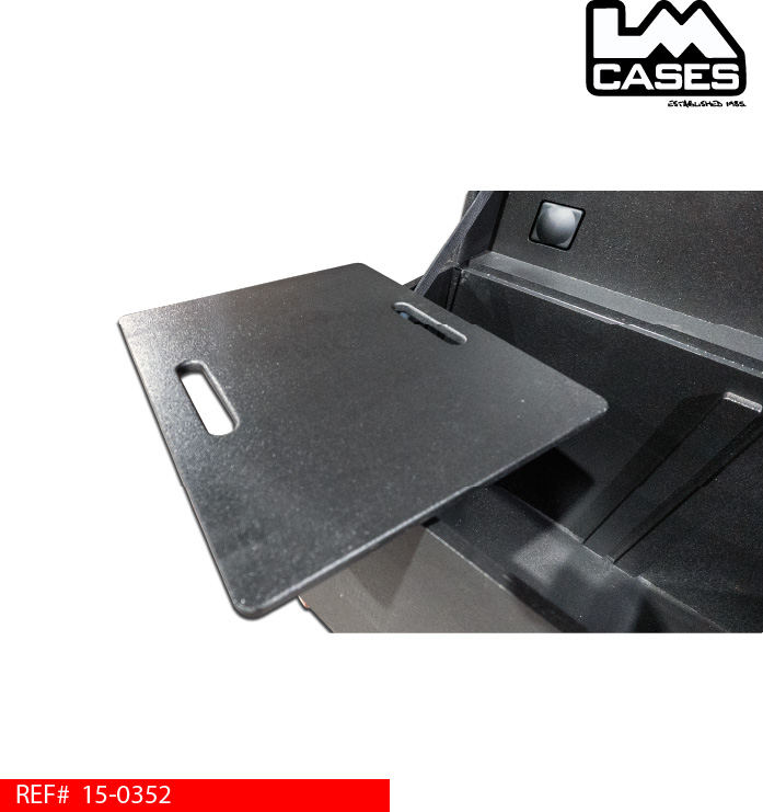 removable_divider_for_feeder_cable_super_duty_trunk_lm_cases.jpg