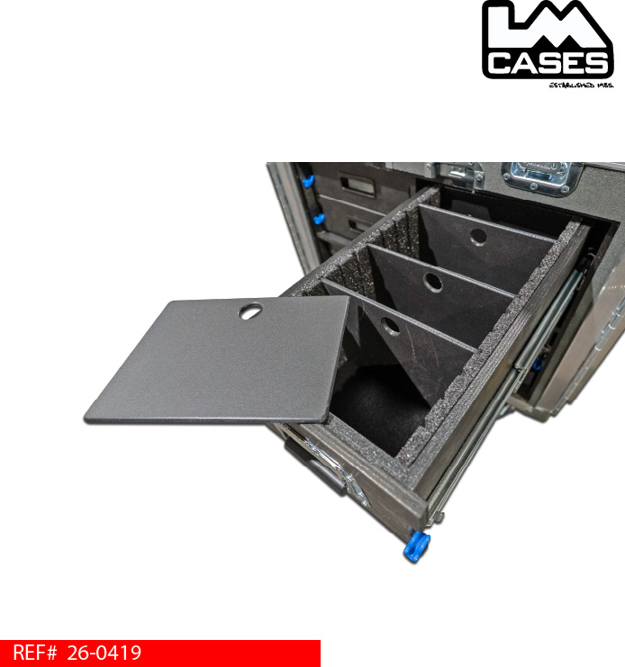 small_drawer_with_movable_configurable_dividers_for_athletic_trainers_trunk.jpg